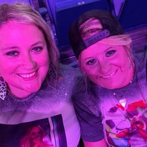 Meet your Posher, Hope